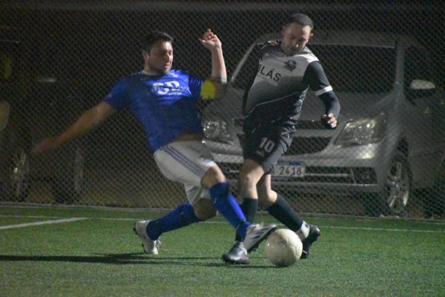 Fotografía del partido Leicester versus Los Gatos FC